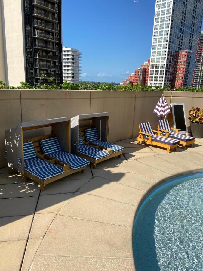 Four Seasons Hotel Miami - Luxury Private Residences Exterior photo